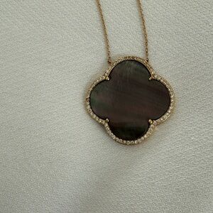 Mother of pearl necklace